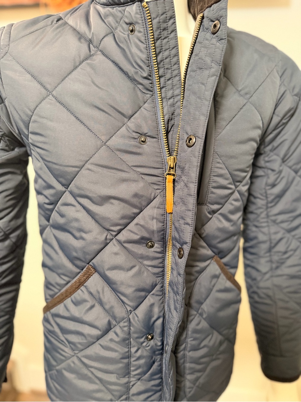 Men's J. Crew Lightweight Quilted Navy Jacket - Picture 3 of 7